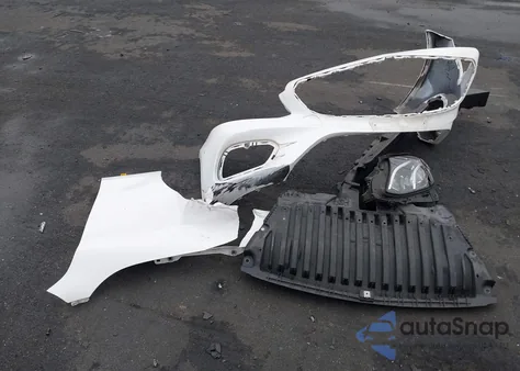 2020 Mercedes-Benz E 350 z USA, uszkodzony, nr VIN WDDZF8DB4LA745452